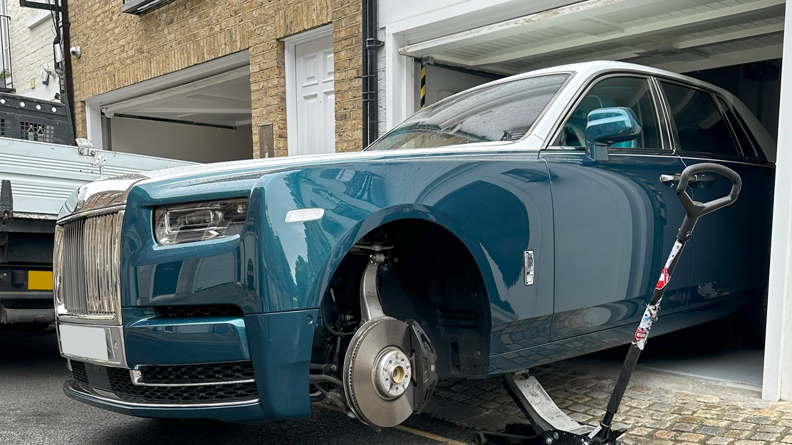 home tyre fitting company