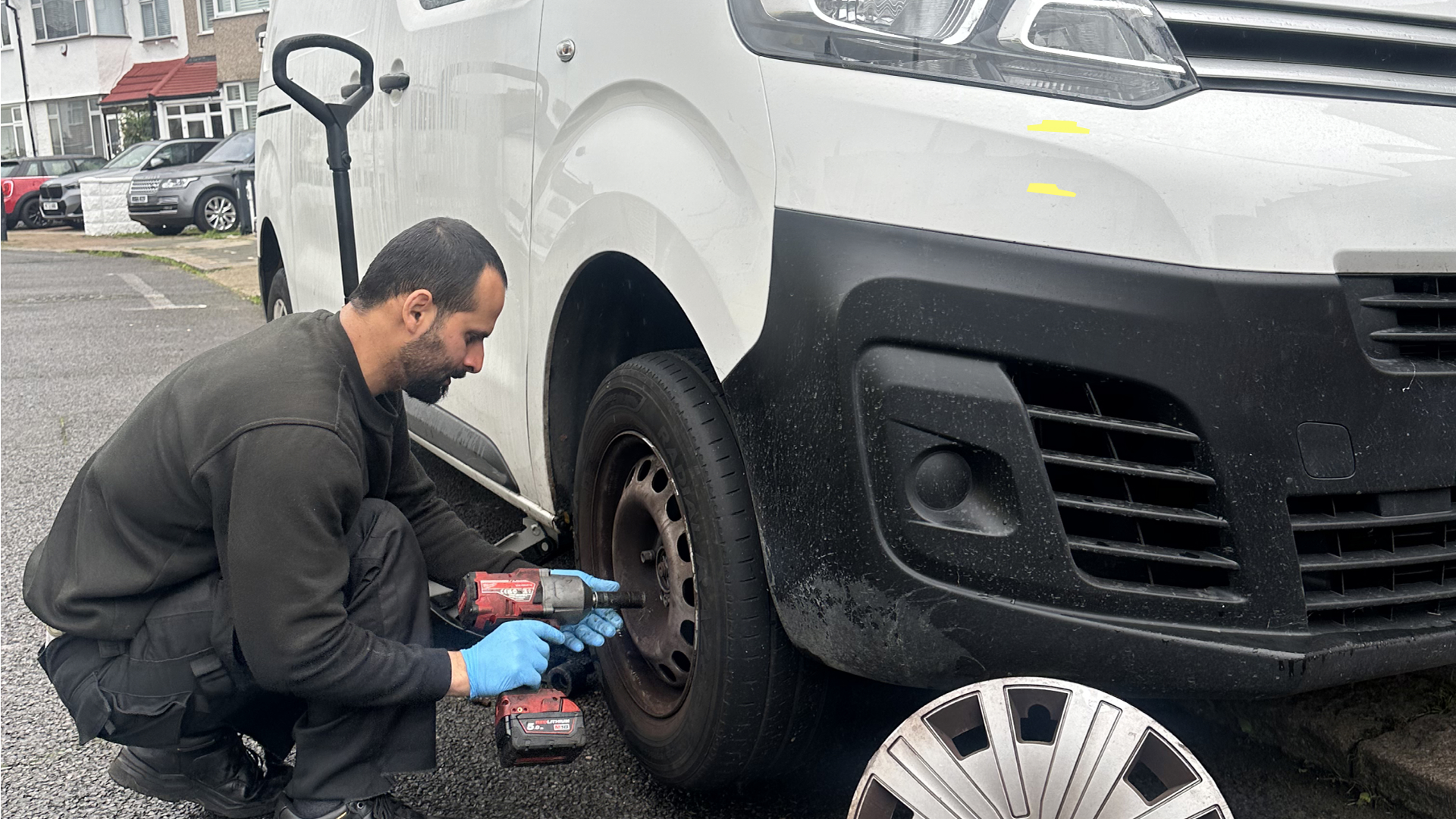 mobile tyre fitting